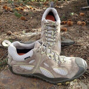 Merrell Hiking Shoes Womens 9 Chameleon Arc Wind Gortex Taupe OrthoLite Vibram